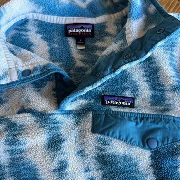 Patagonia Blue and Cream Synchilla, Size L, VGUG - Picture 2 of 4